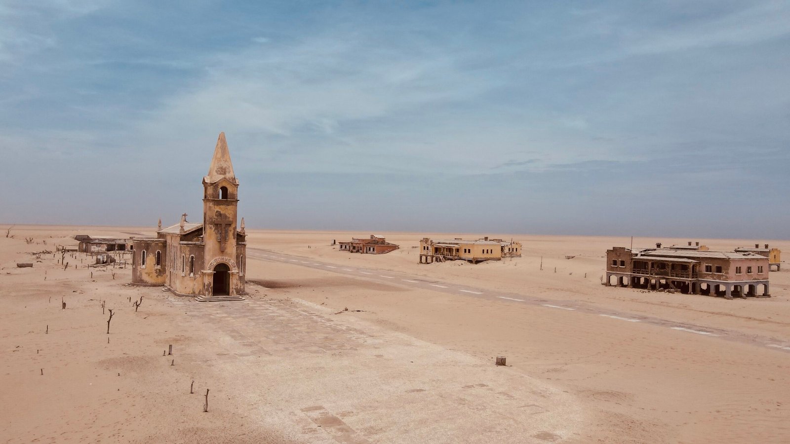 full_screen-image
